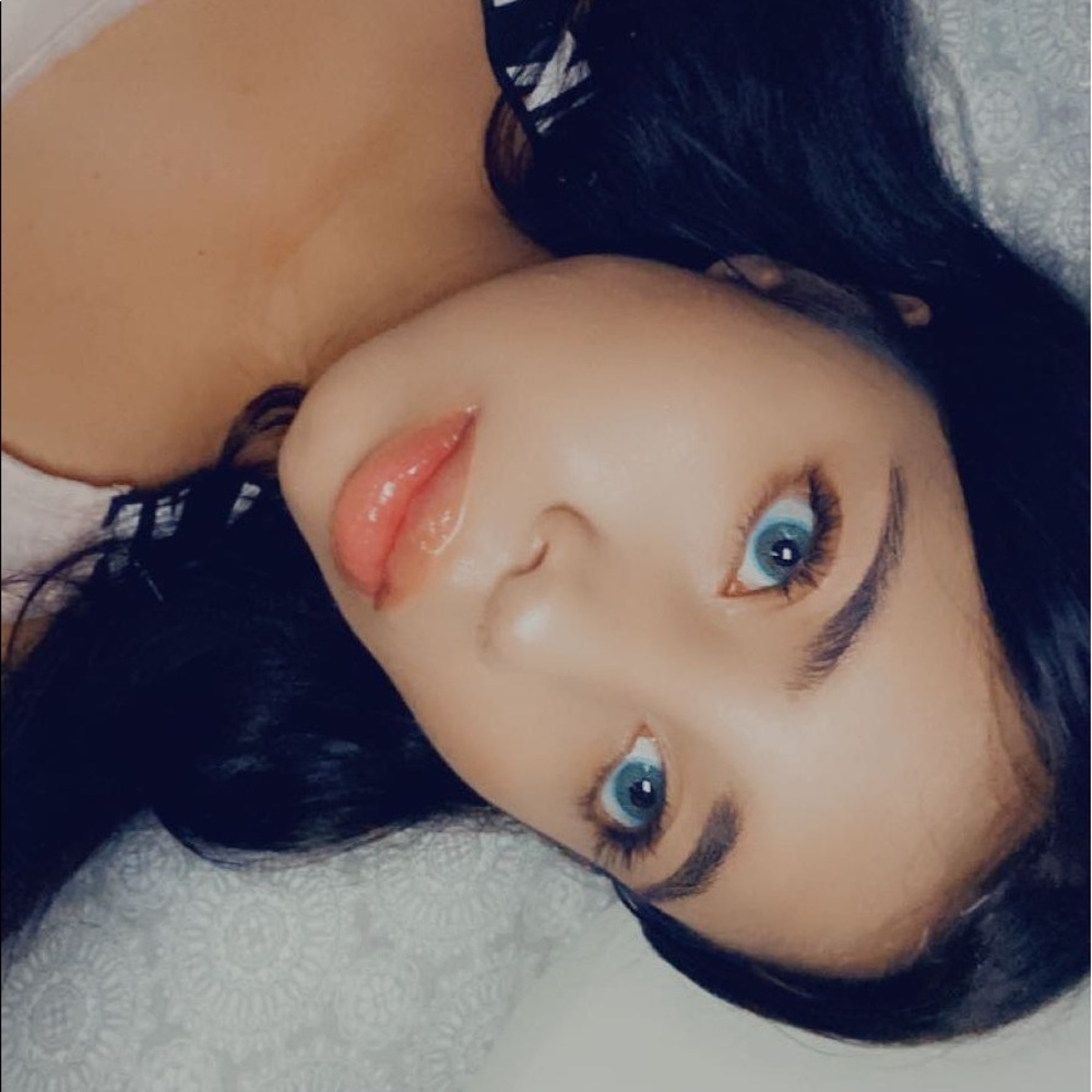 Meet your Posher, Ivette